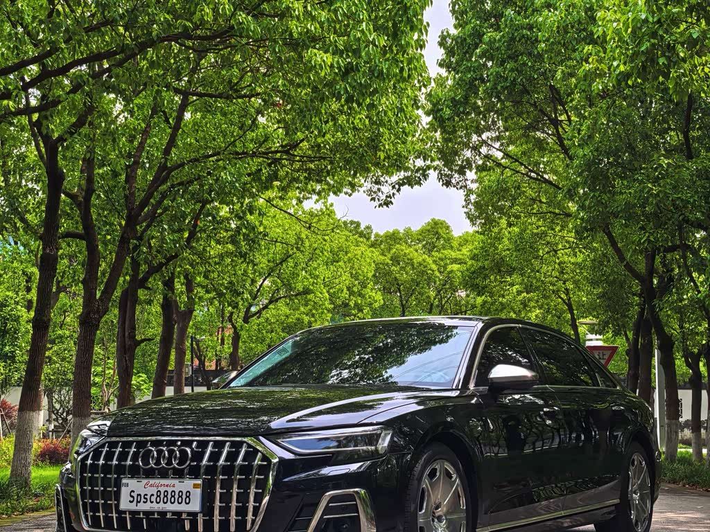 Audi A8