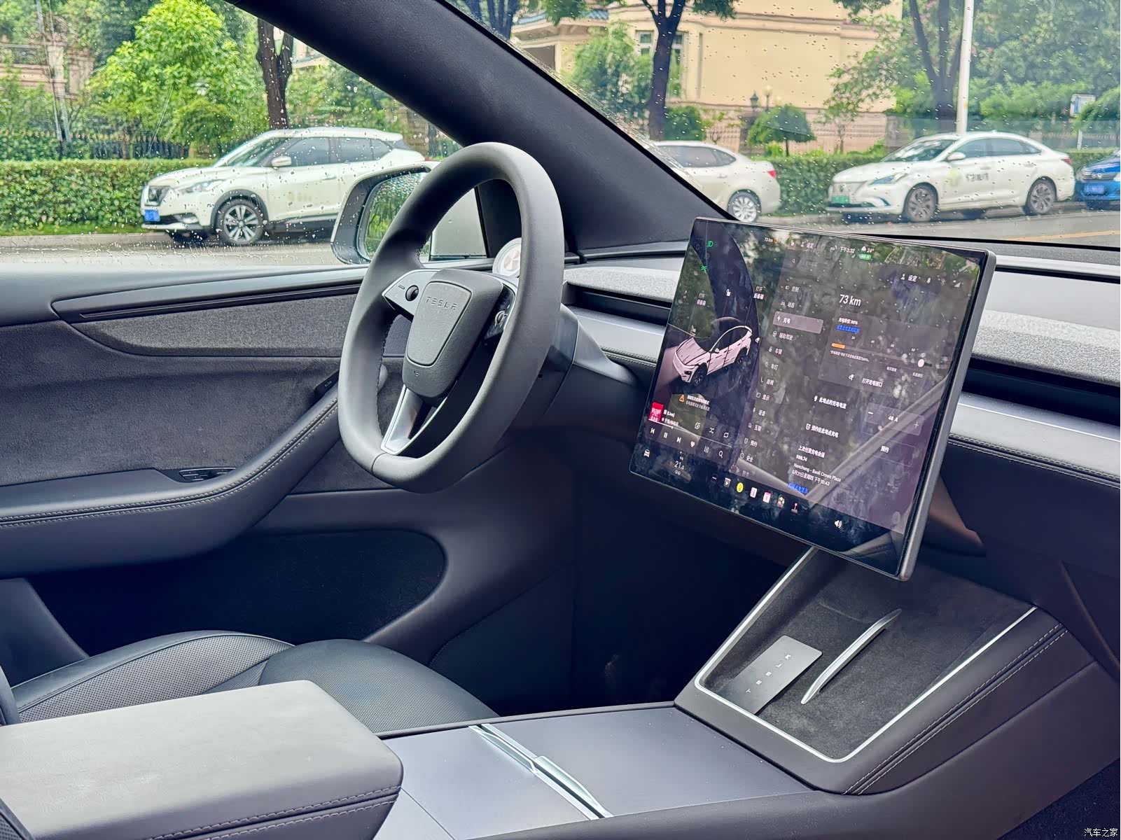 Tesla Model Y, 2025 9