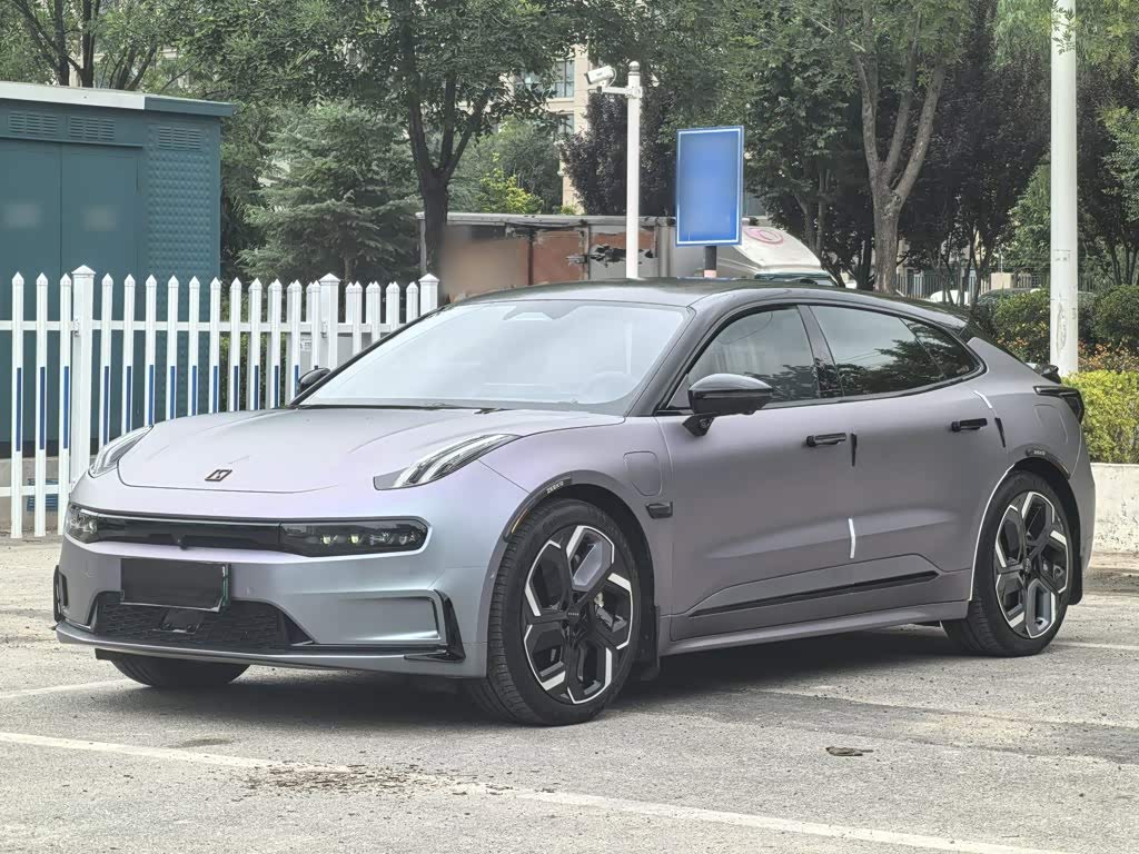Zeekr 001