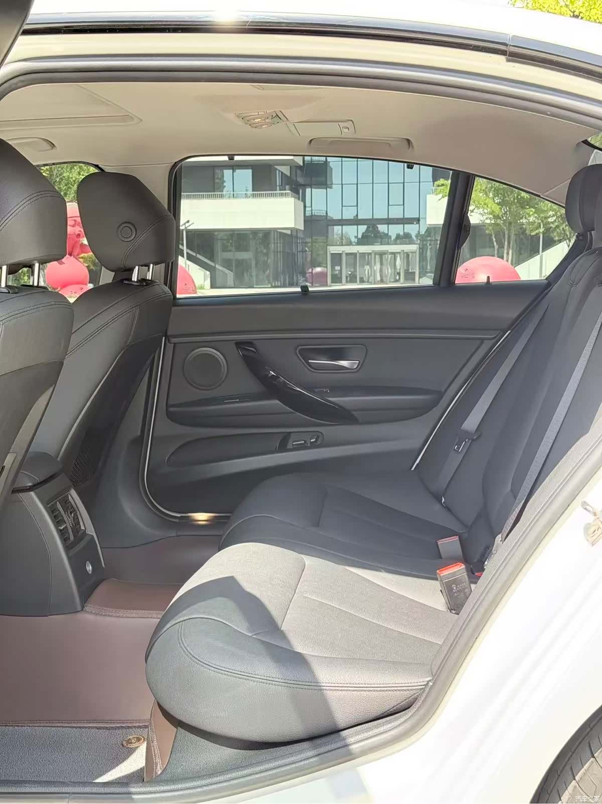 BMW 3 Series, 2018 6