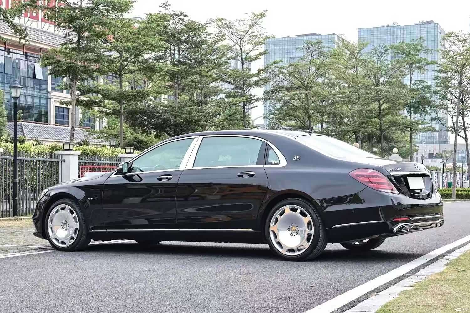 Maybach S-Class, 2018 3