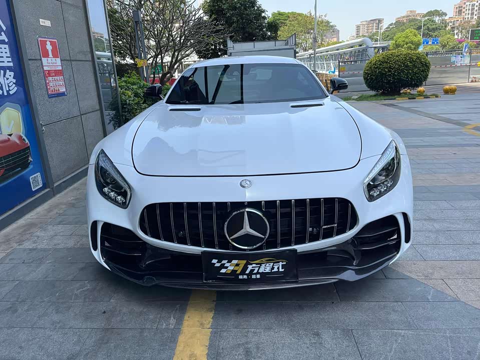 Mercedes-Benz AMG GT