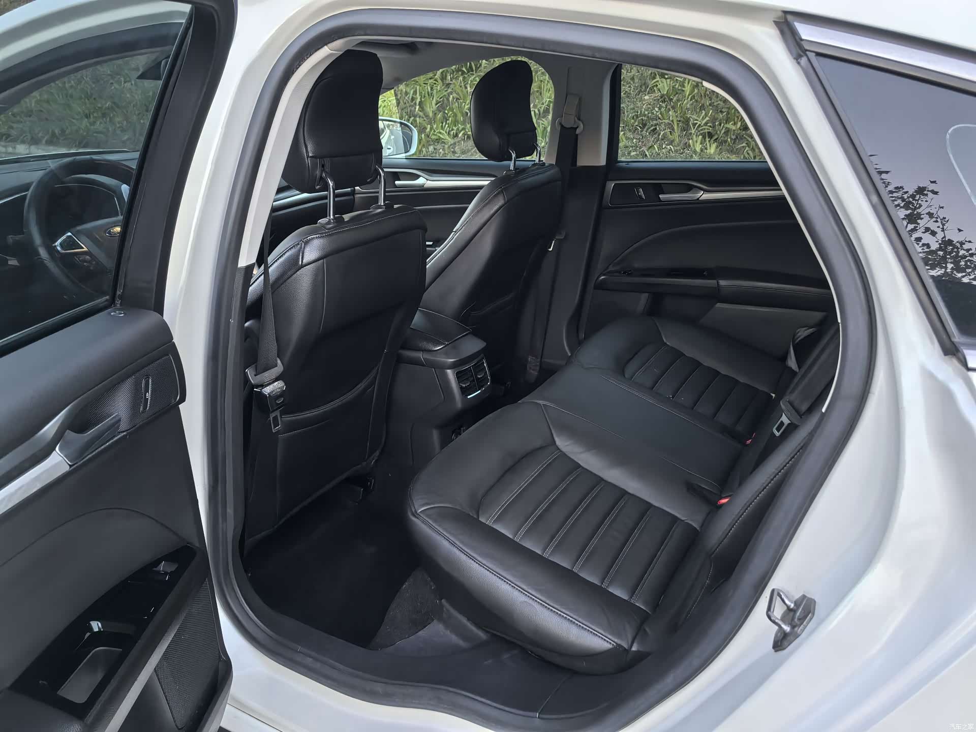 Ford Mondeo, 2015 8