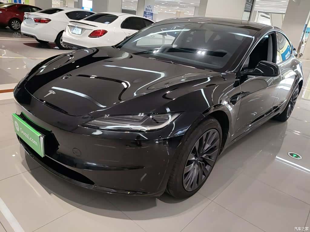 Tesla Model 3, 2025 2