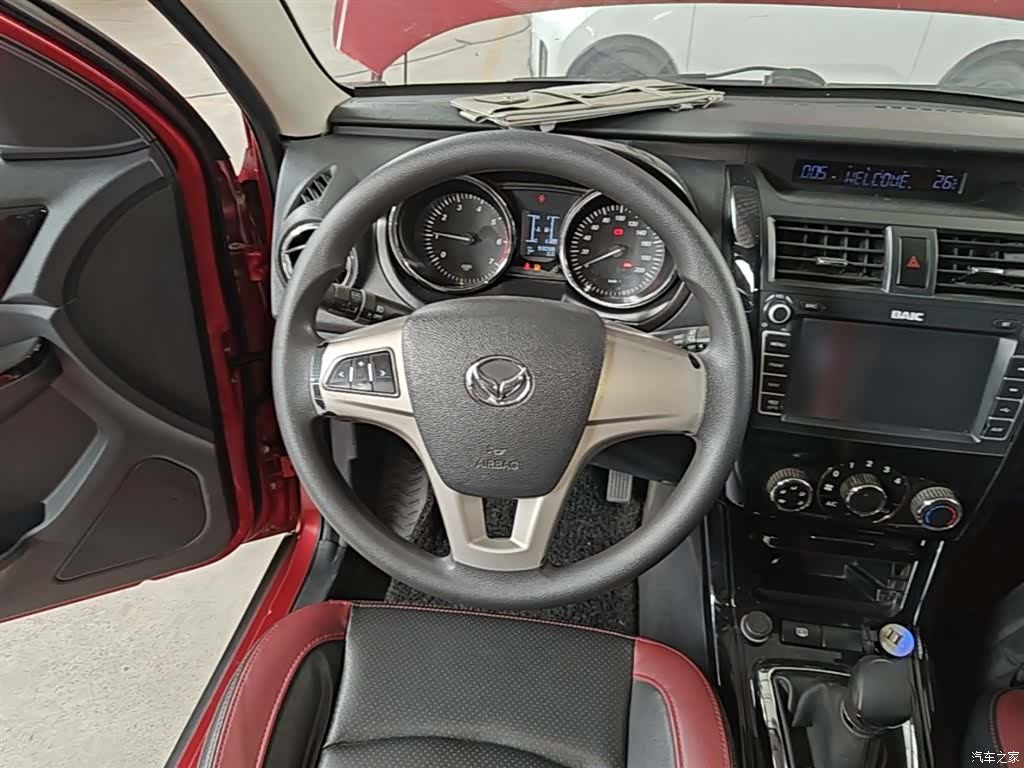 BAIC S3, 2015 11