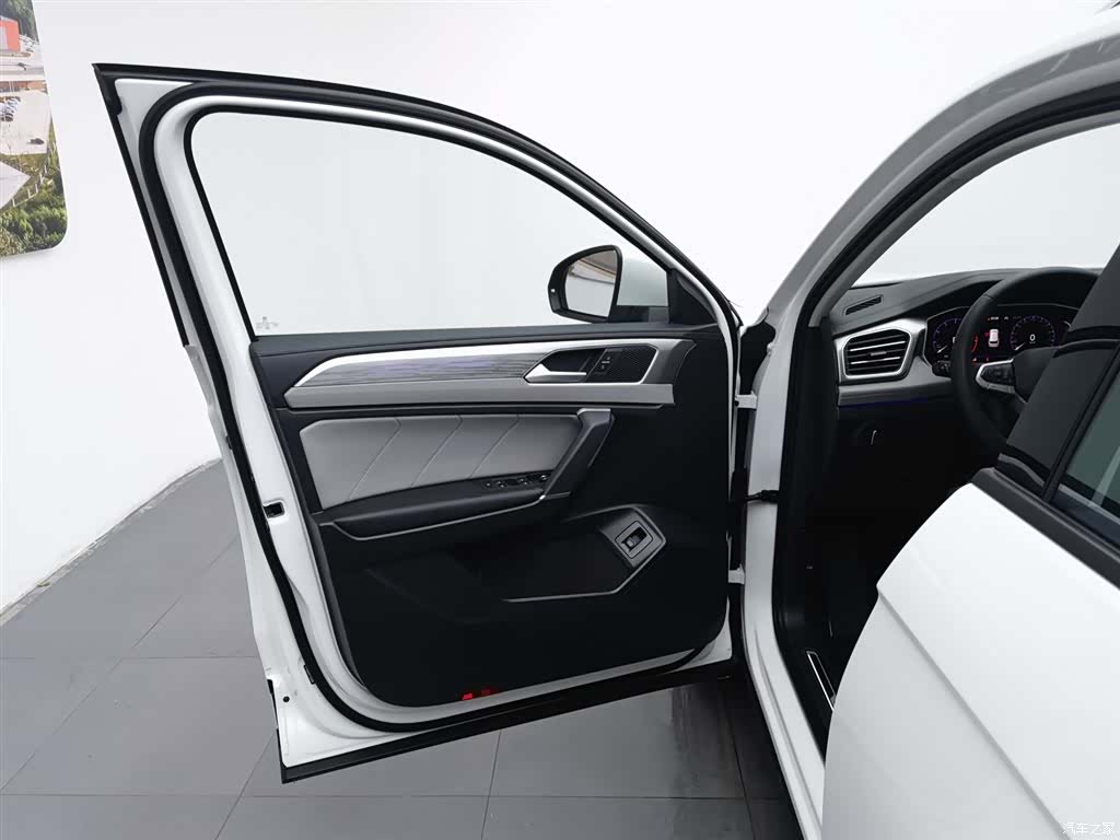 Volkswagen Tayron, 2023 8