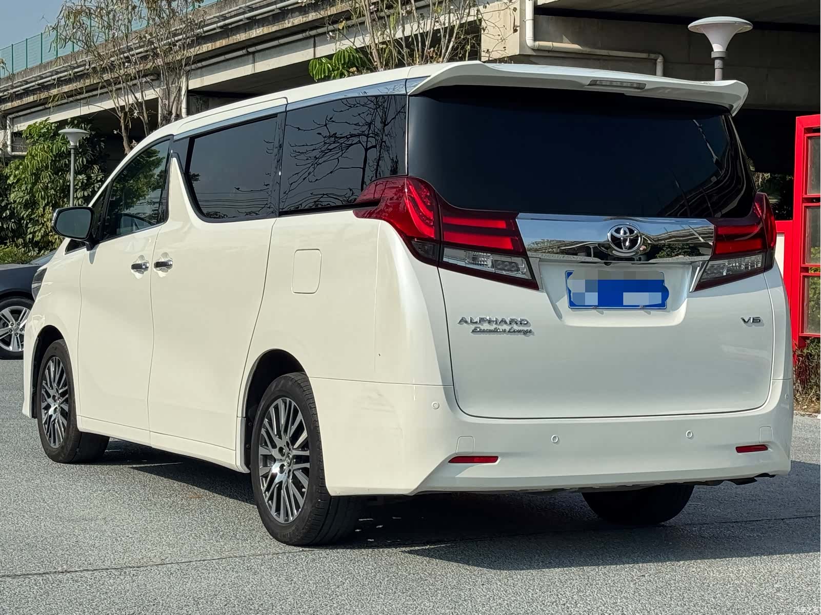 Toyota Alphard, 2017 6