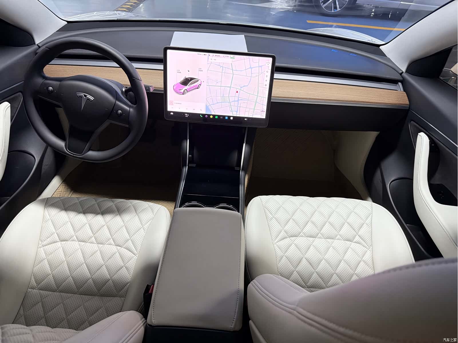 Tesla Model 3, 2020 12