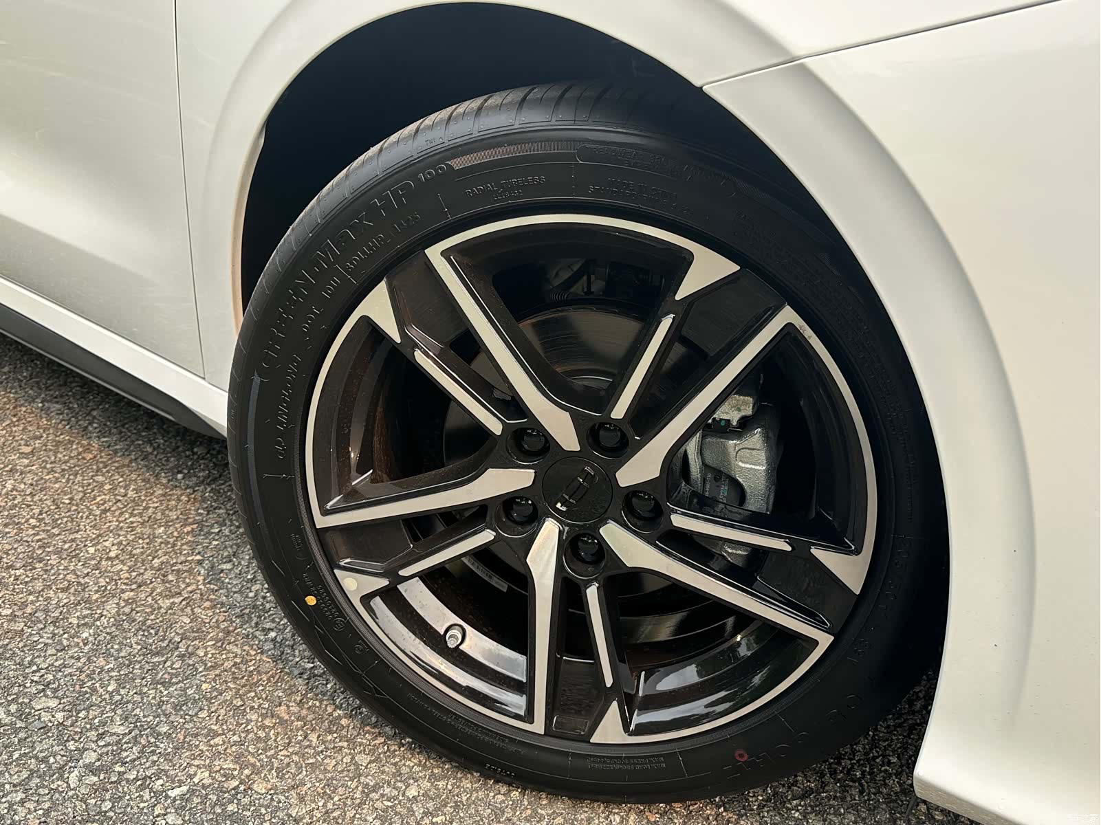 Geely Binray, 2026 4