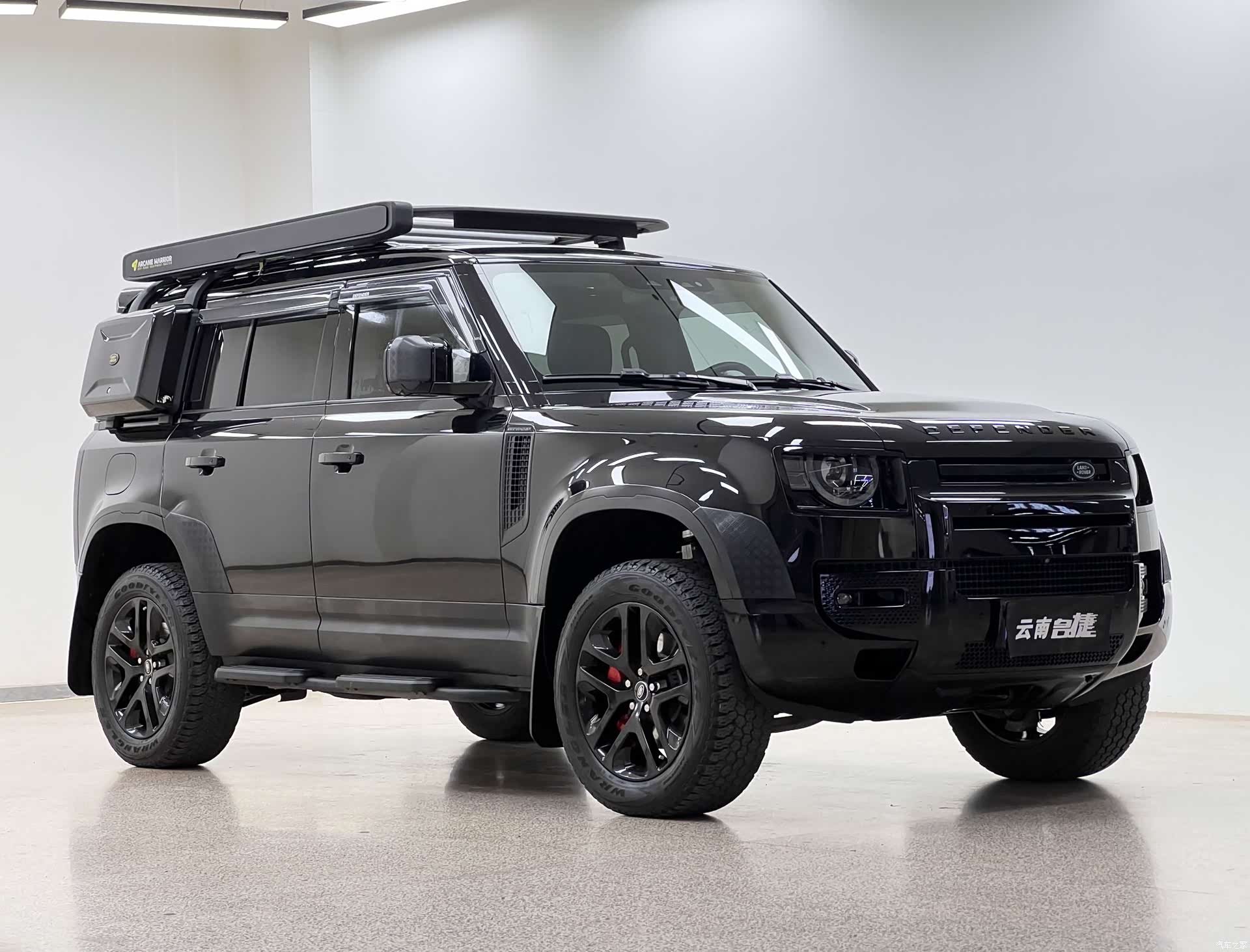 Land Rover Defender, 2022 3