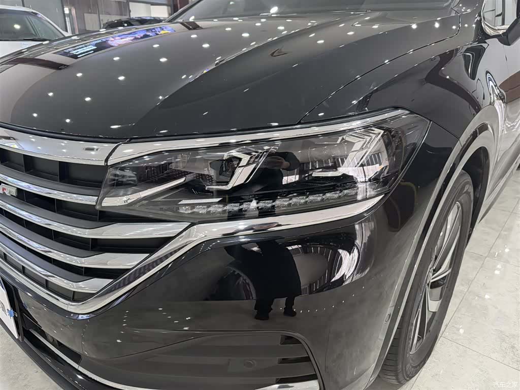 Volkswagen Viloran, 2023 12