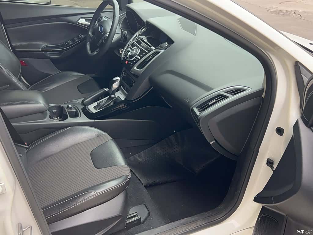 Ford Focus, 2014 18