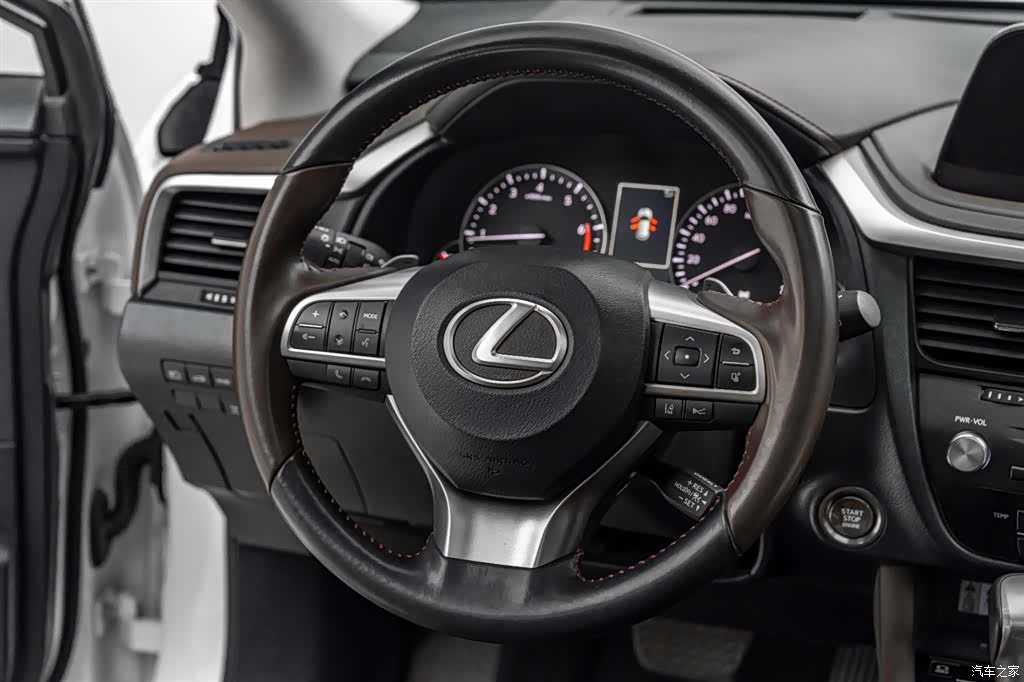 Lexus RX, 2021 30