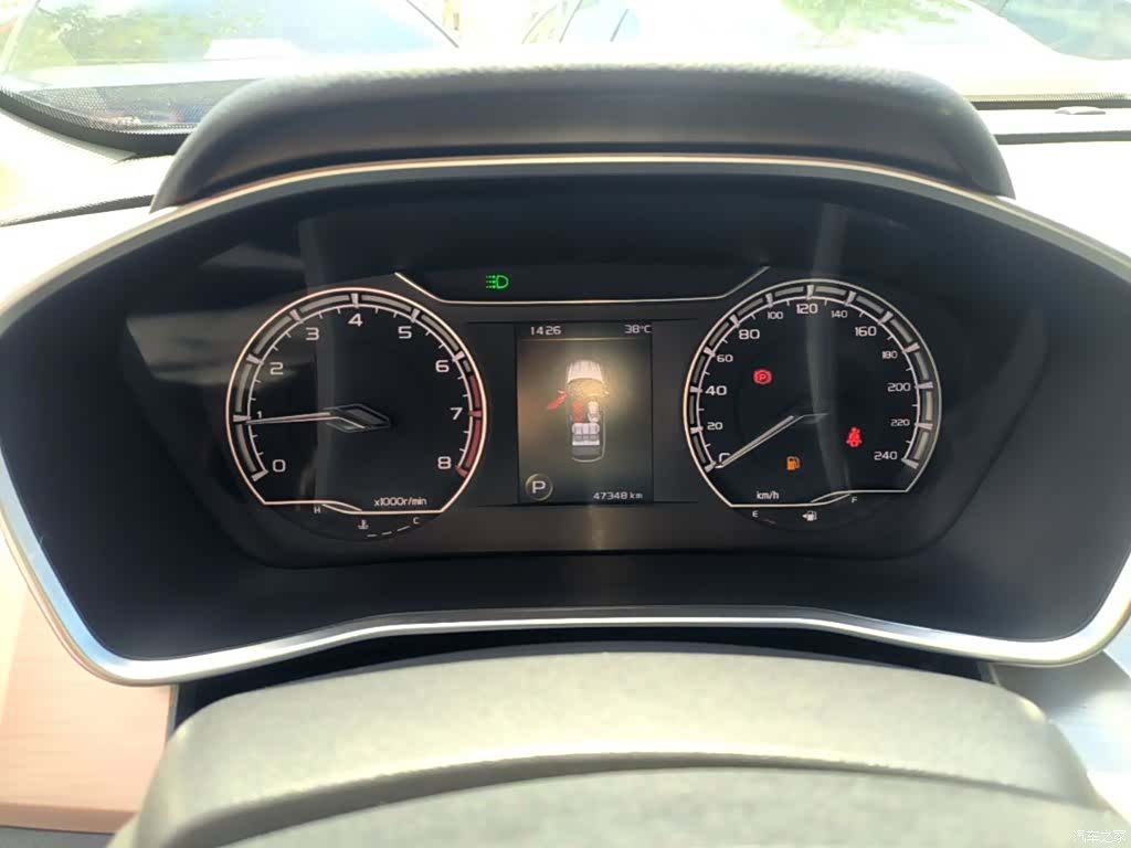 Geely Coolray, 2019 12