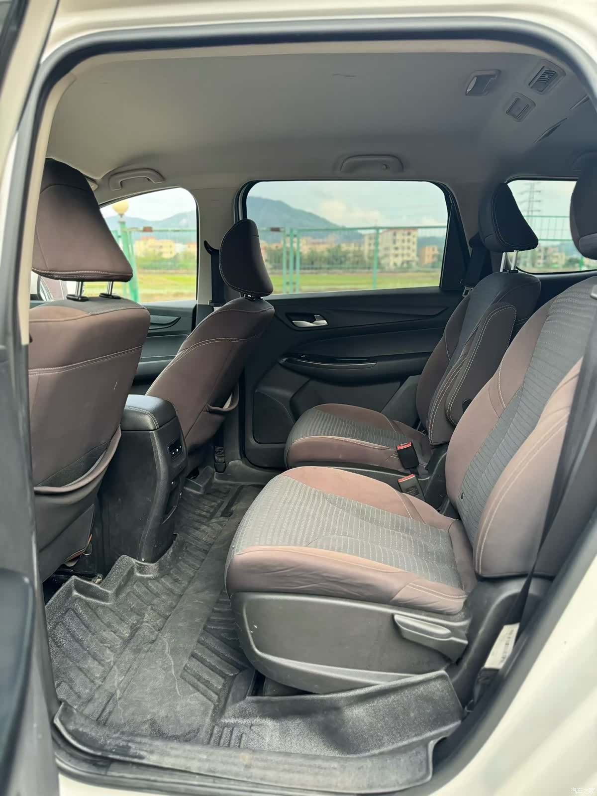 Wuling 730, 2019 4