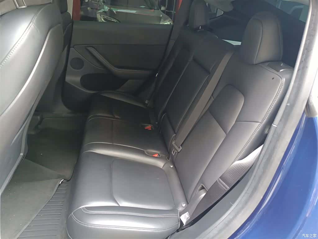 Tesla Model Y, 2022 13