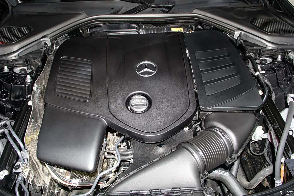 Mercedes-Benz E-Class, 2025 12
