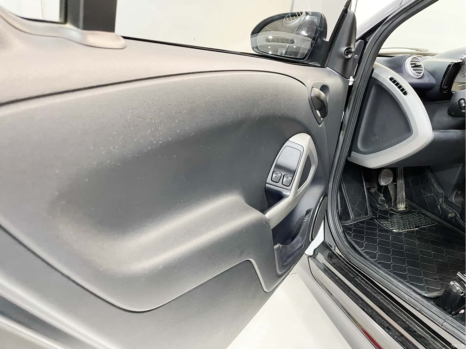 Smart Fortwo, 2015 13