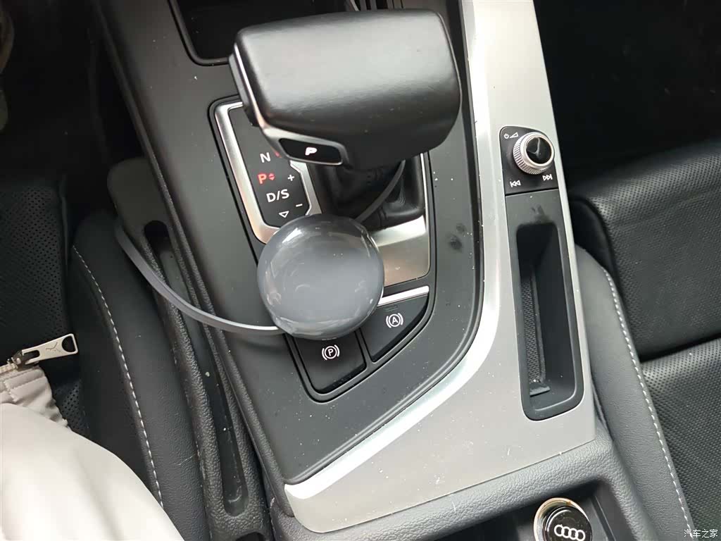 Audi A4L, 2022 14