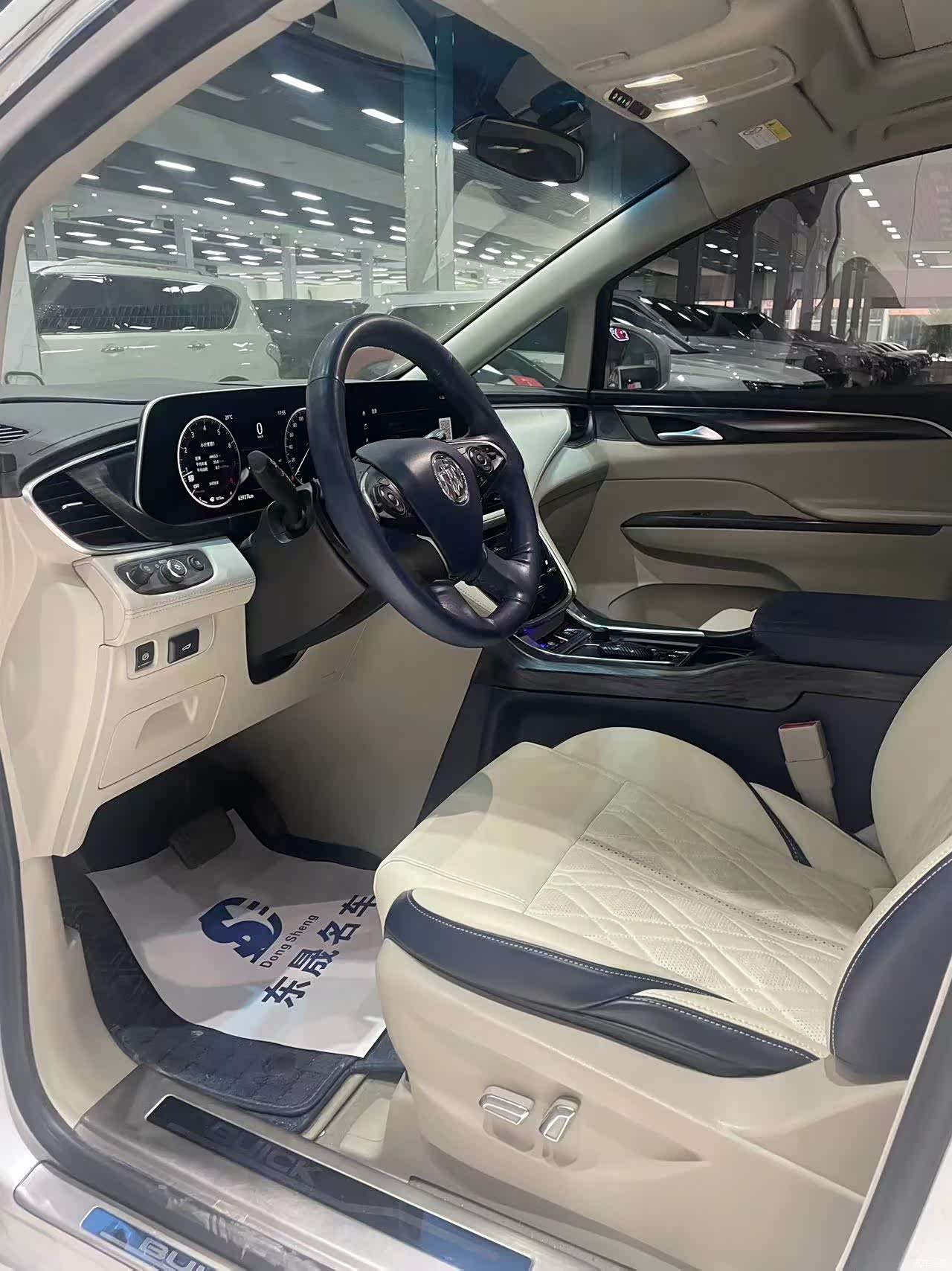 Buick GL8, 2021 4