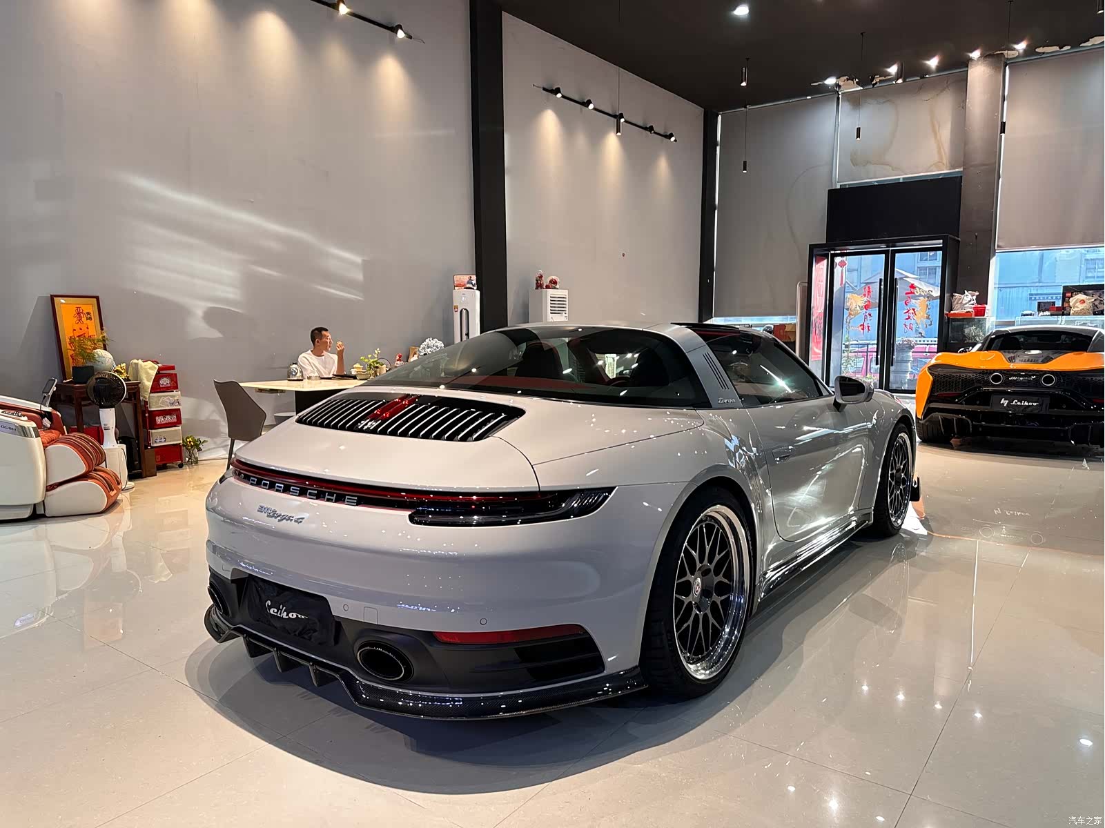 Porsche 911, 2021 23