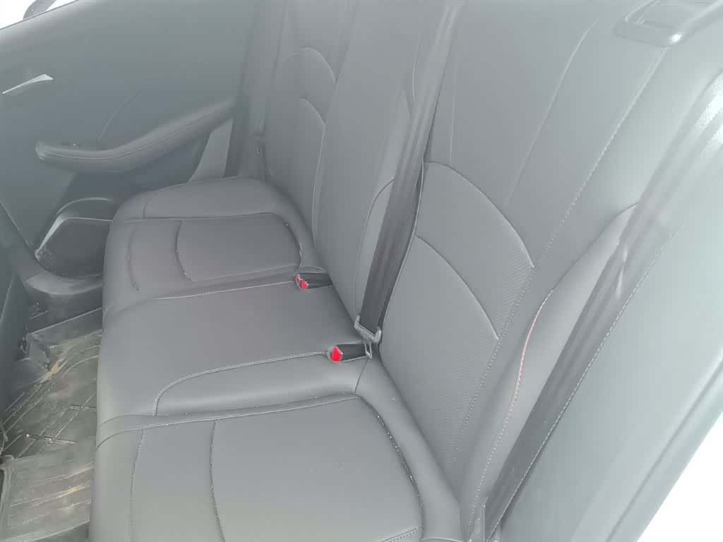 Roewe i5, 2026 17