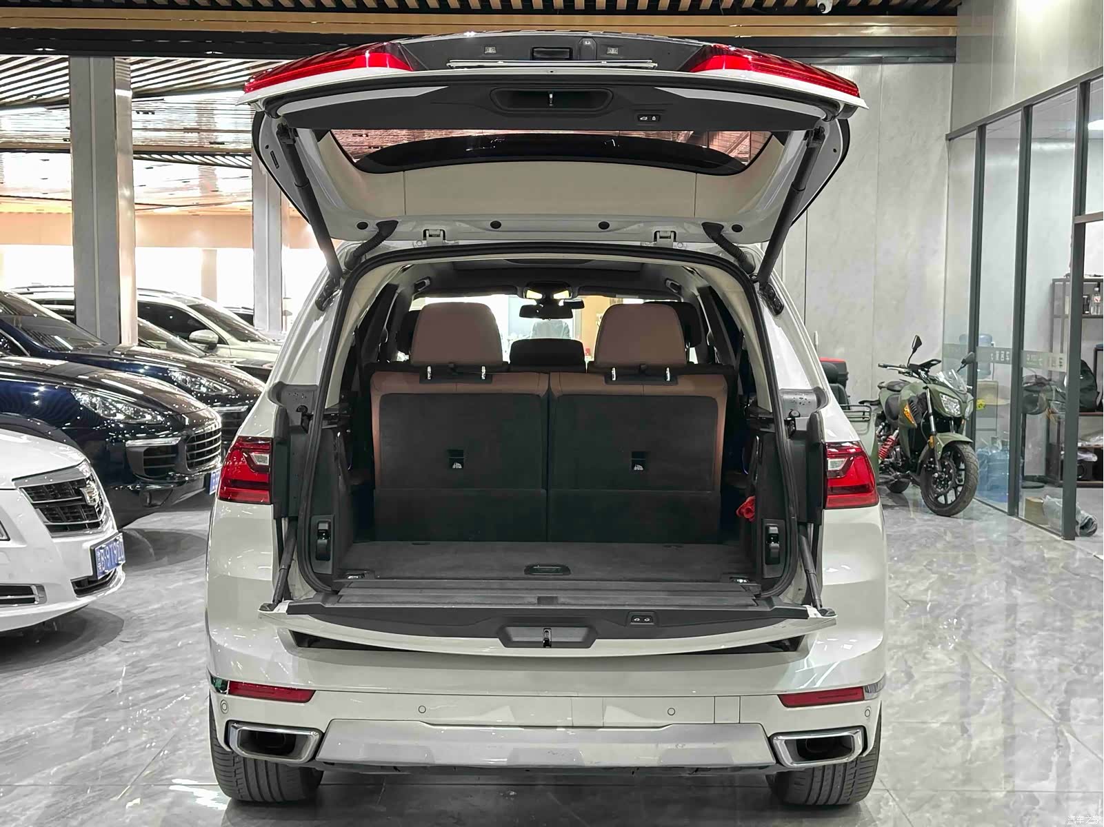 BMW X7, 2019 9