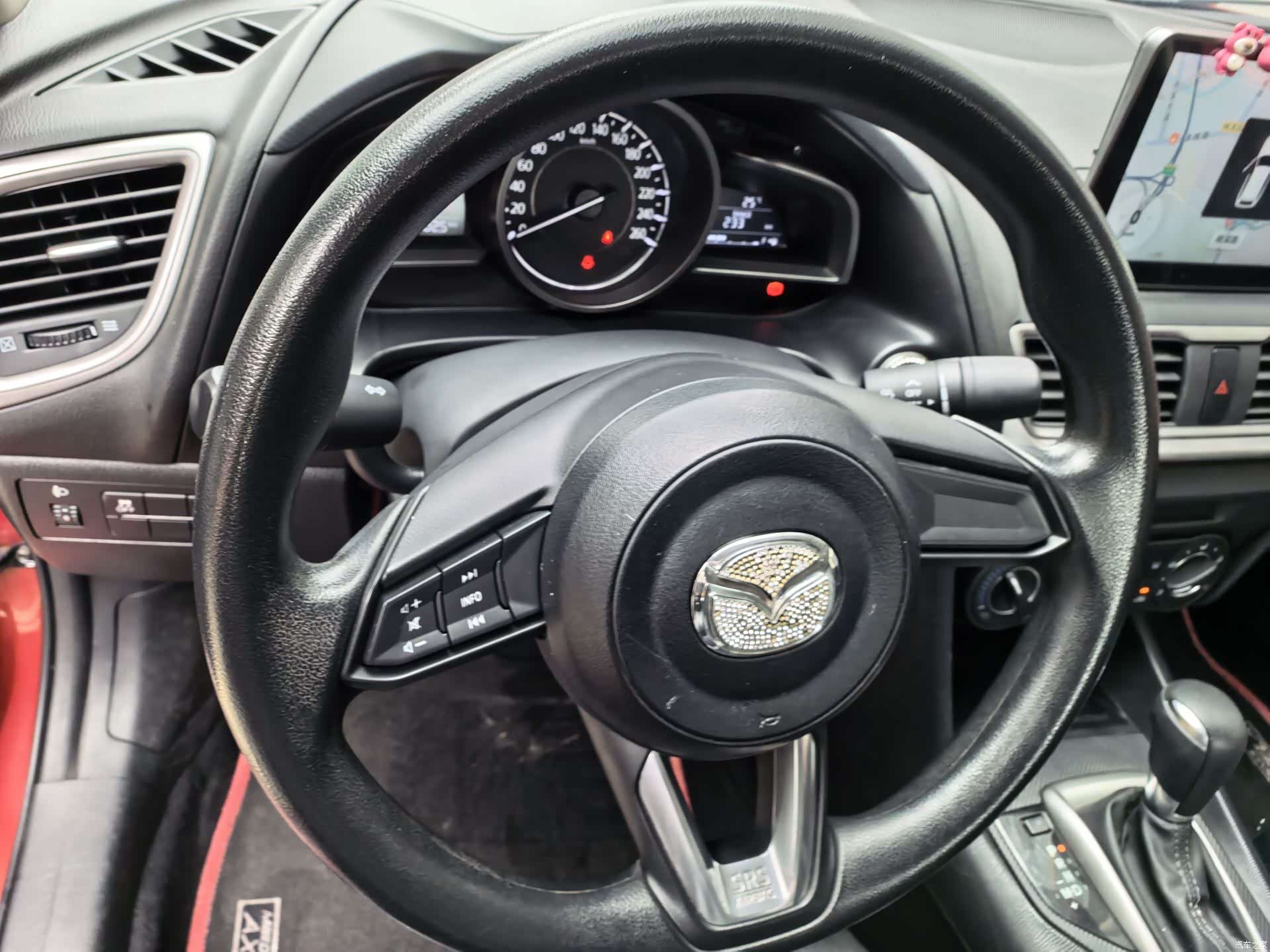 Mazda Mazda3, 2018 12