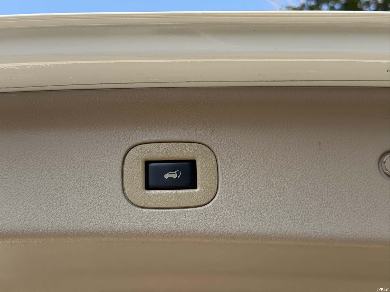 Nissan SL, 2018 16
