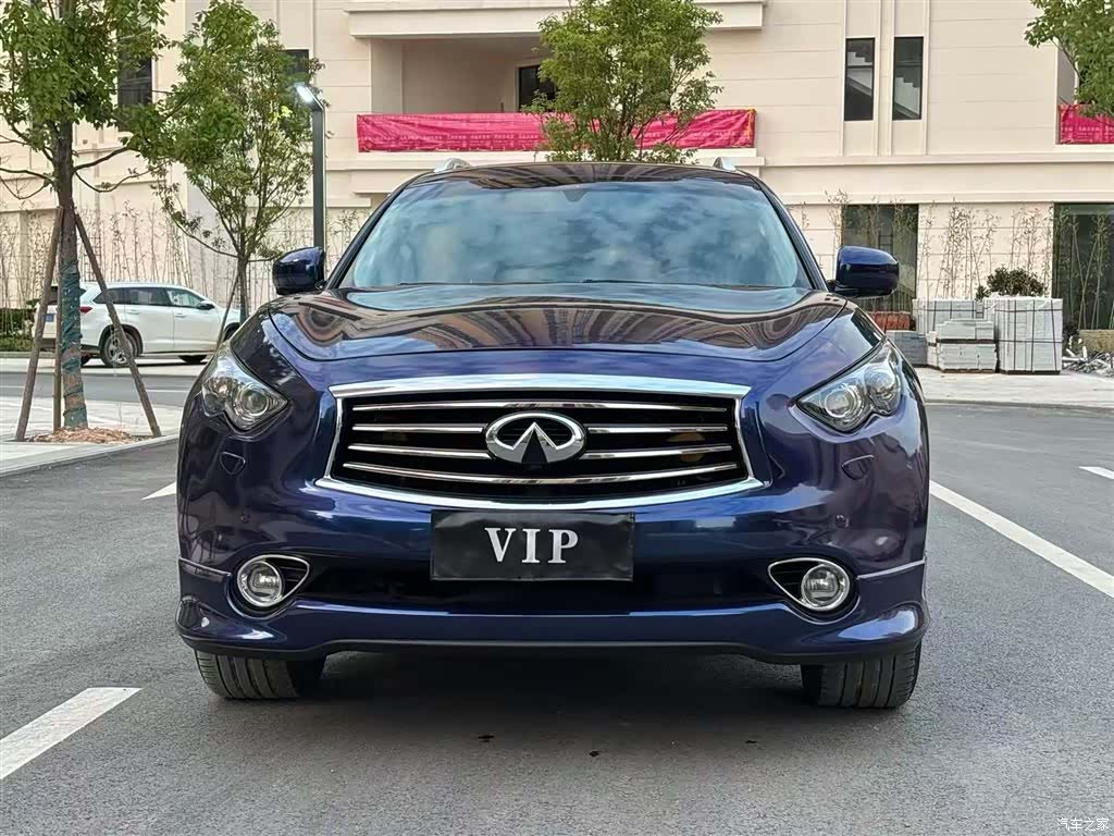 Infiniti QX70, 2014 2