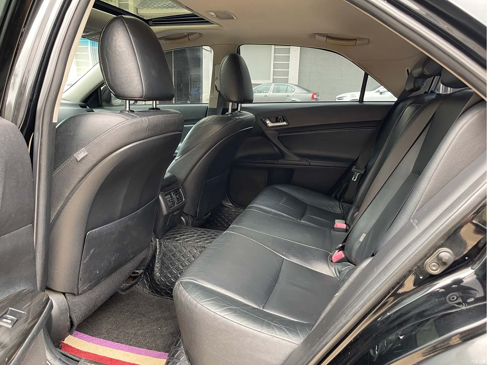 Toyota 2.5V, 2013 10