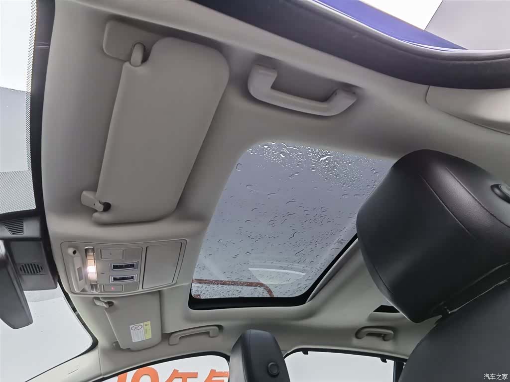 Land Rover XEL, 2018 14
