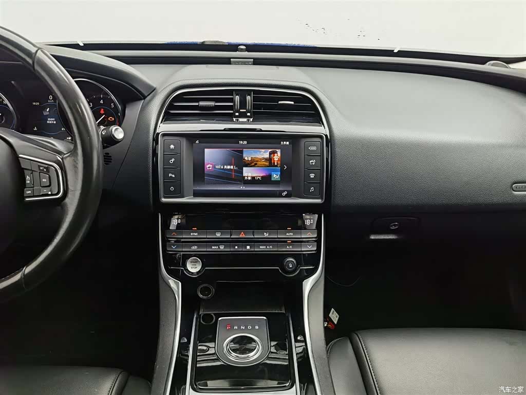 Land Rover XEL, 2018 12