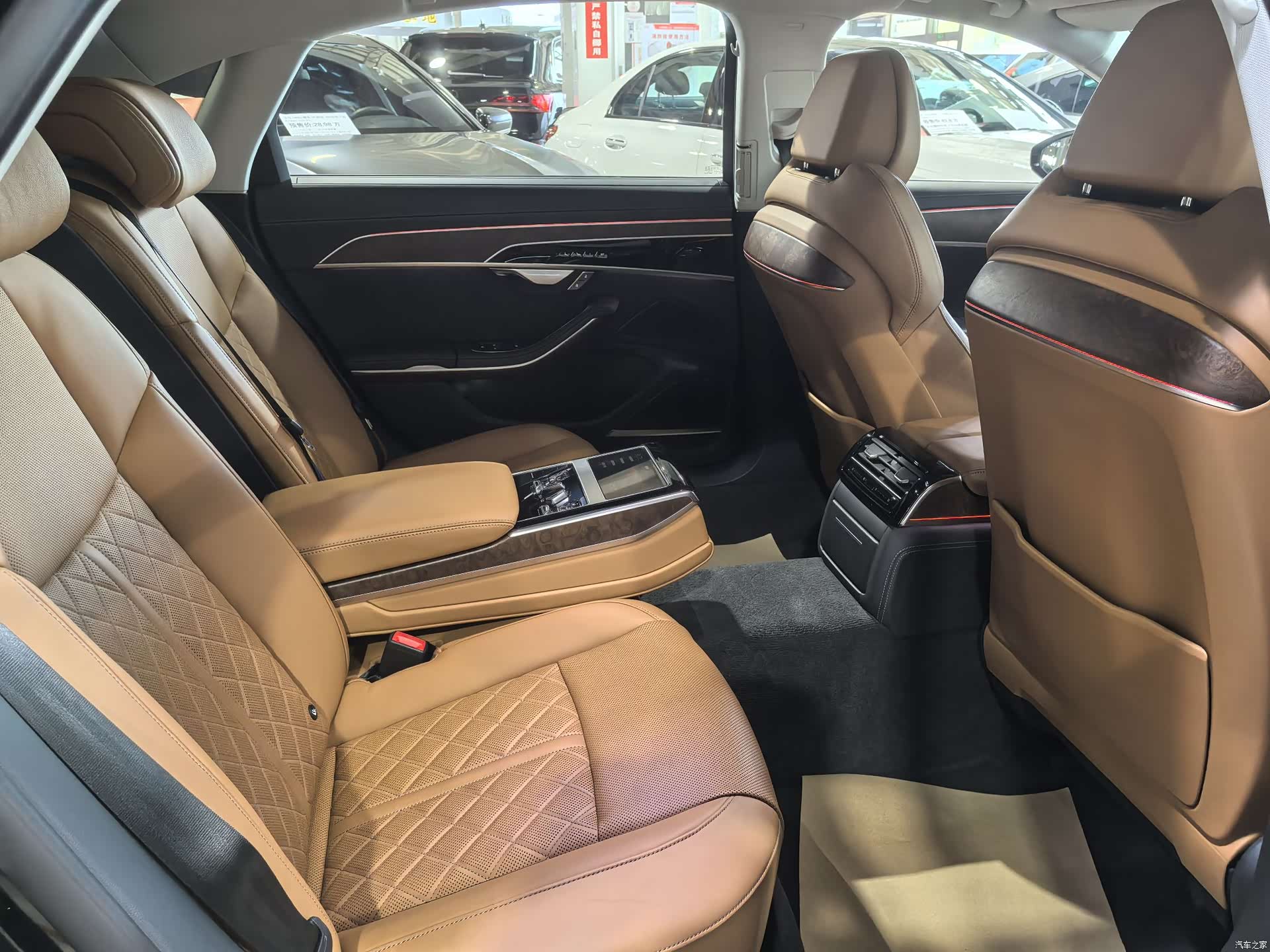 Audi A8L, 2023 18