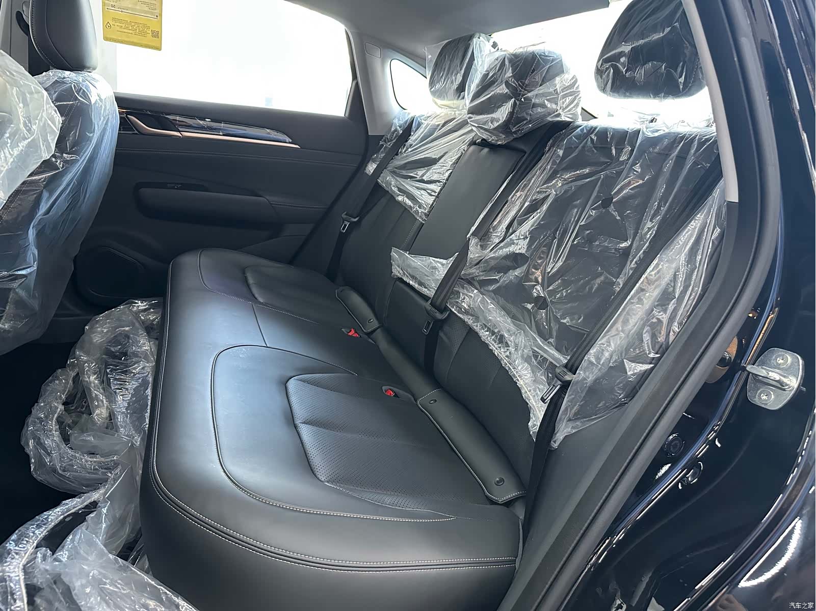 Wuling Starlight, 2026 18