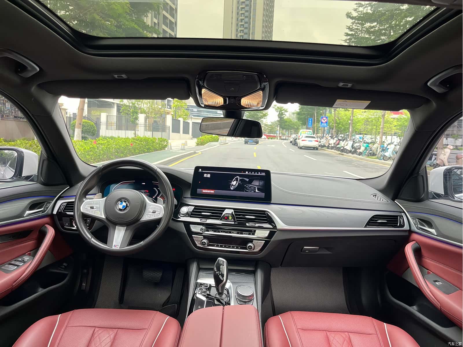 BMW 5 Series, 2023 16