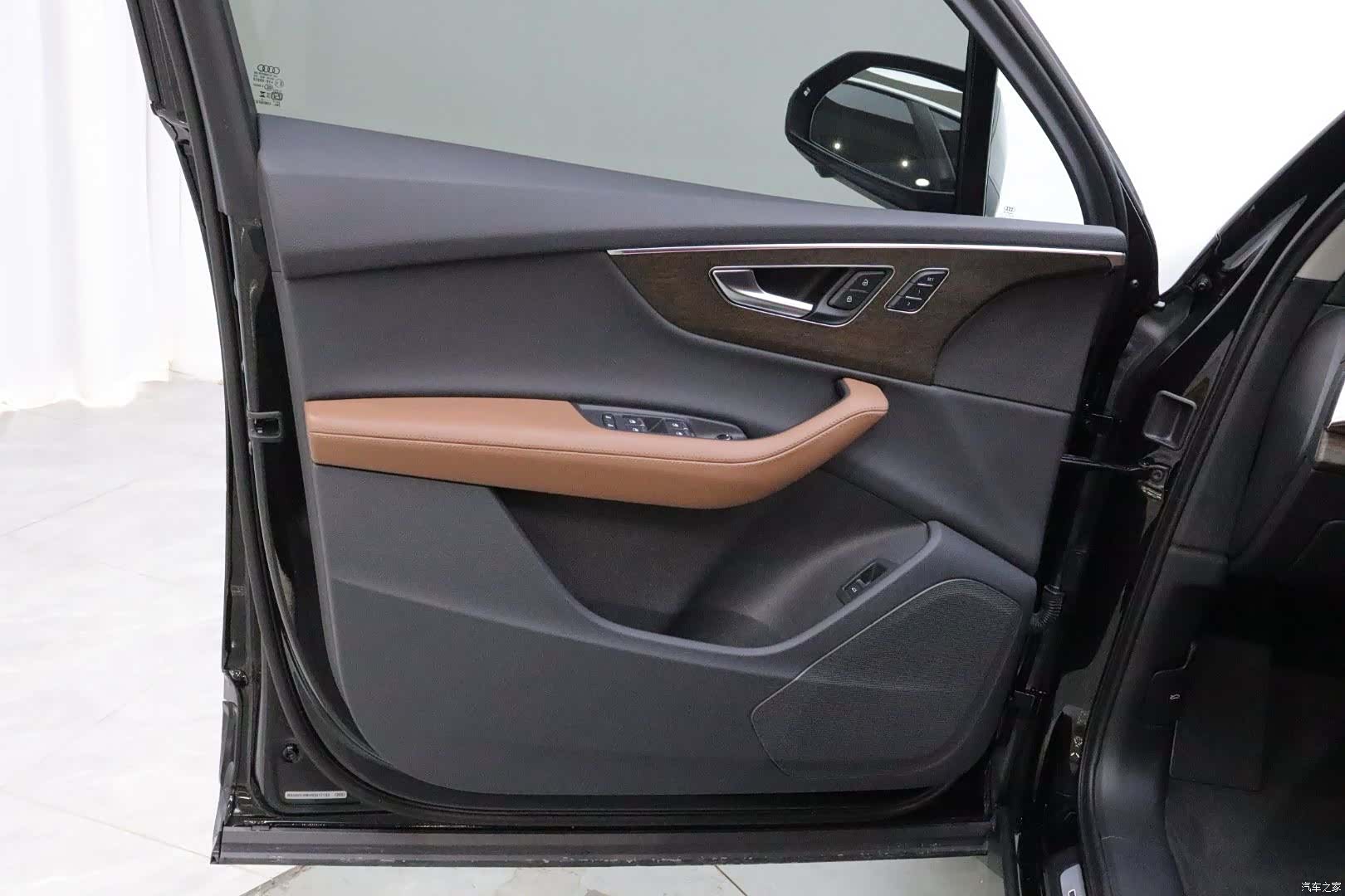 Audi Q7, 2024 10