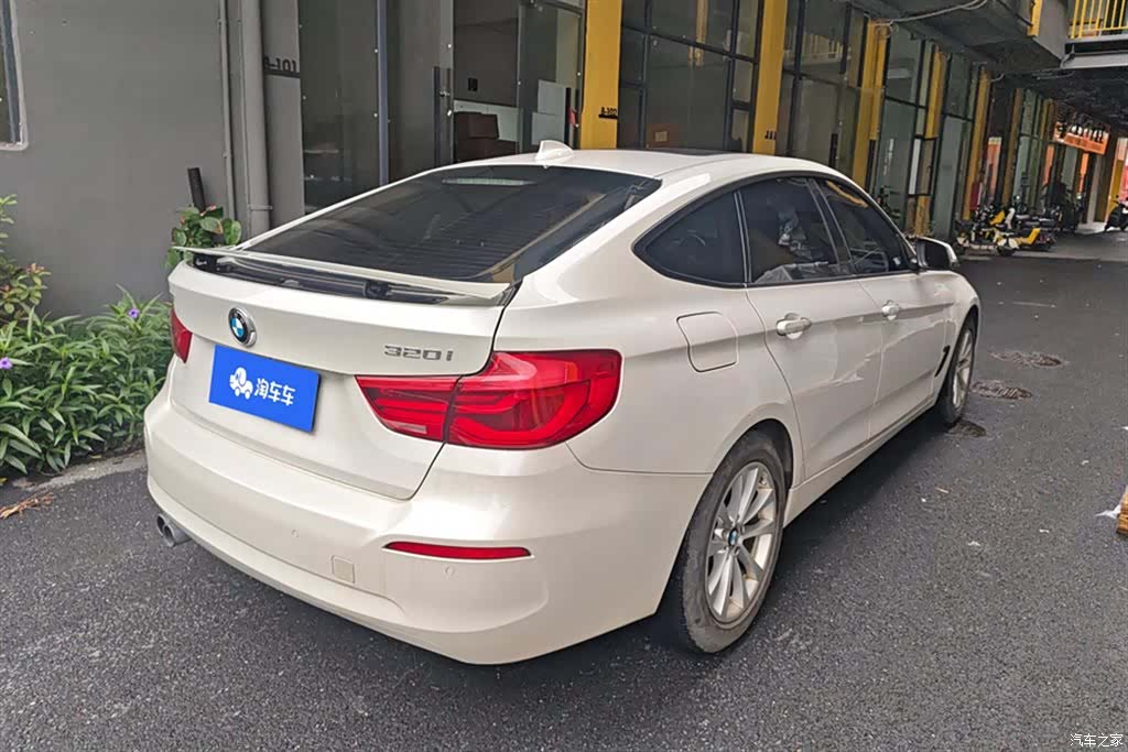 BMW 3 Series, 2017 3