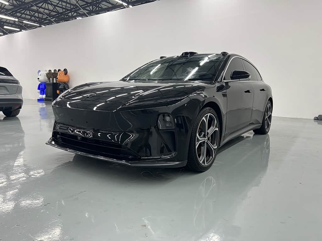NIO ET5