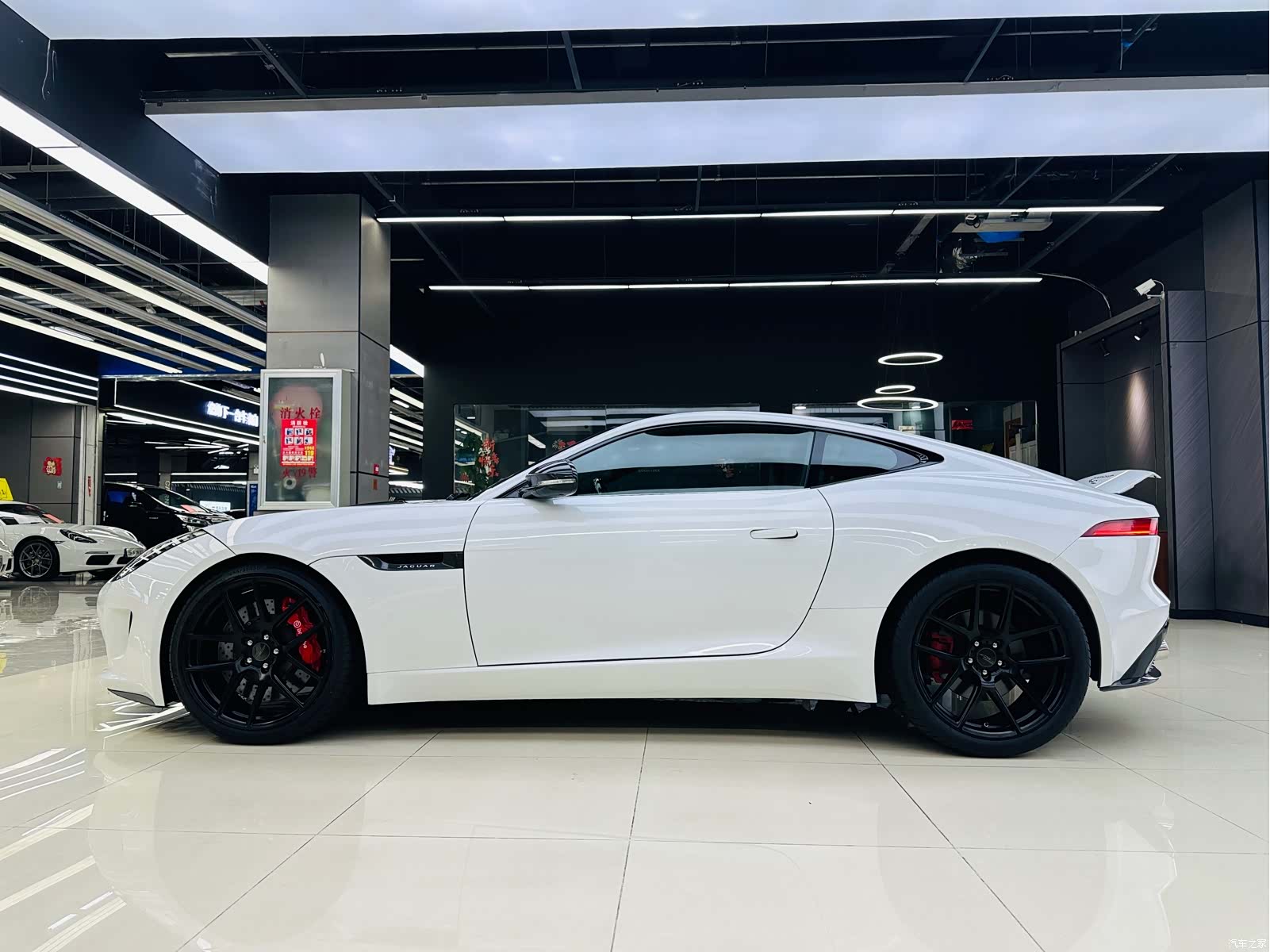 Jaguar F-TYPE, 2017 7