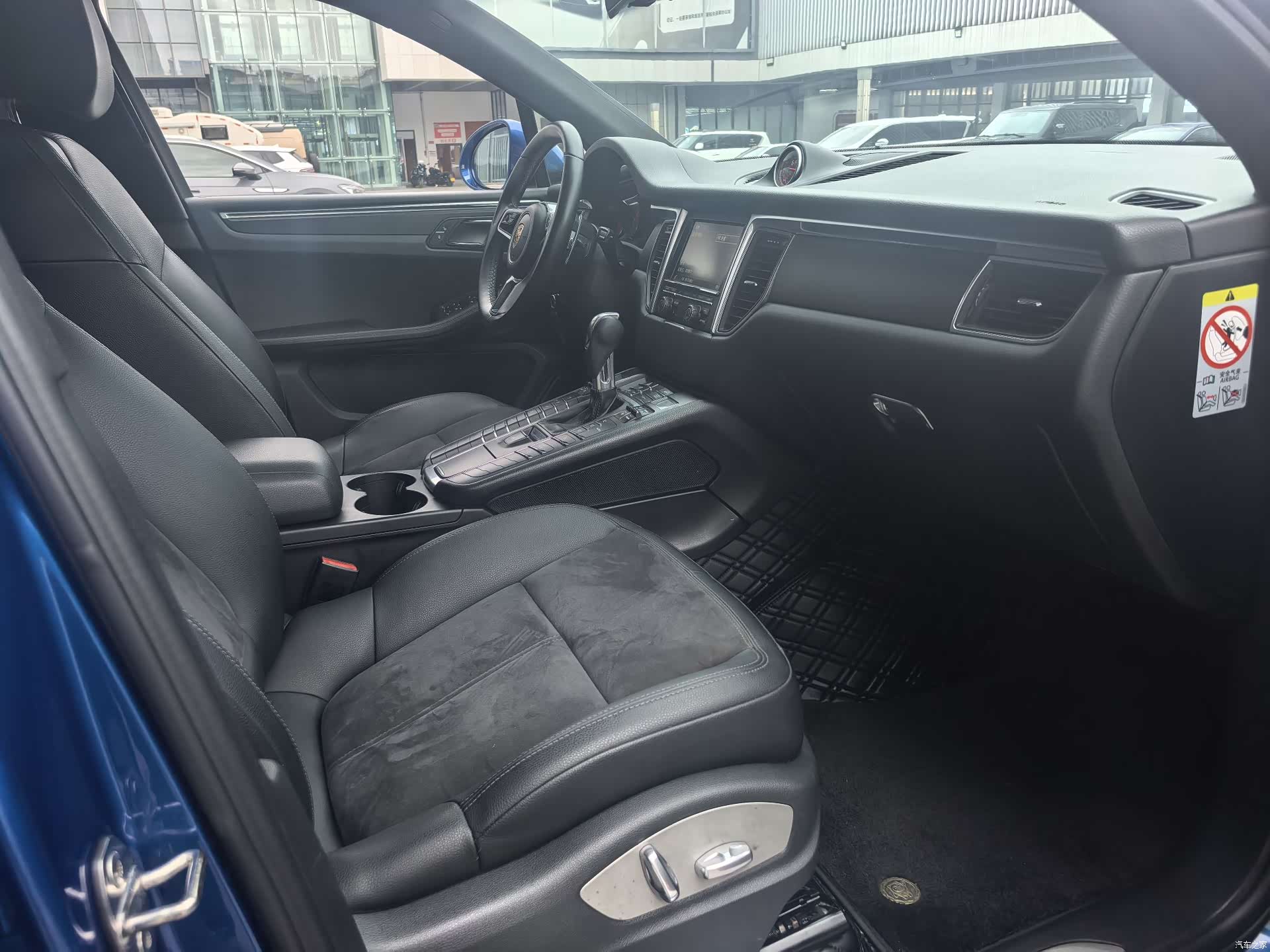 Porsche Macan, 2016 10