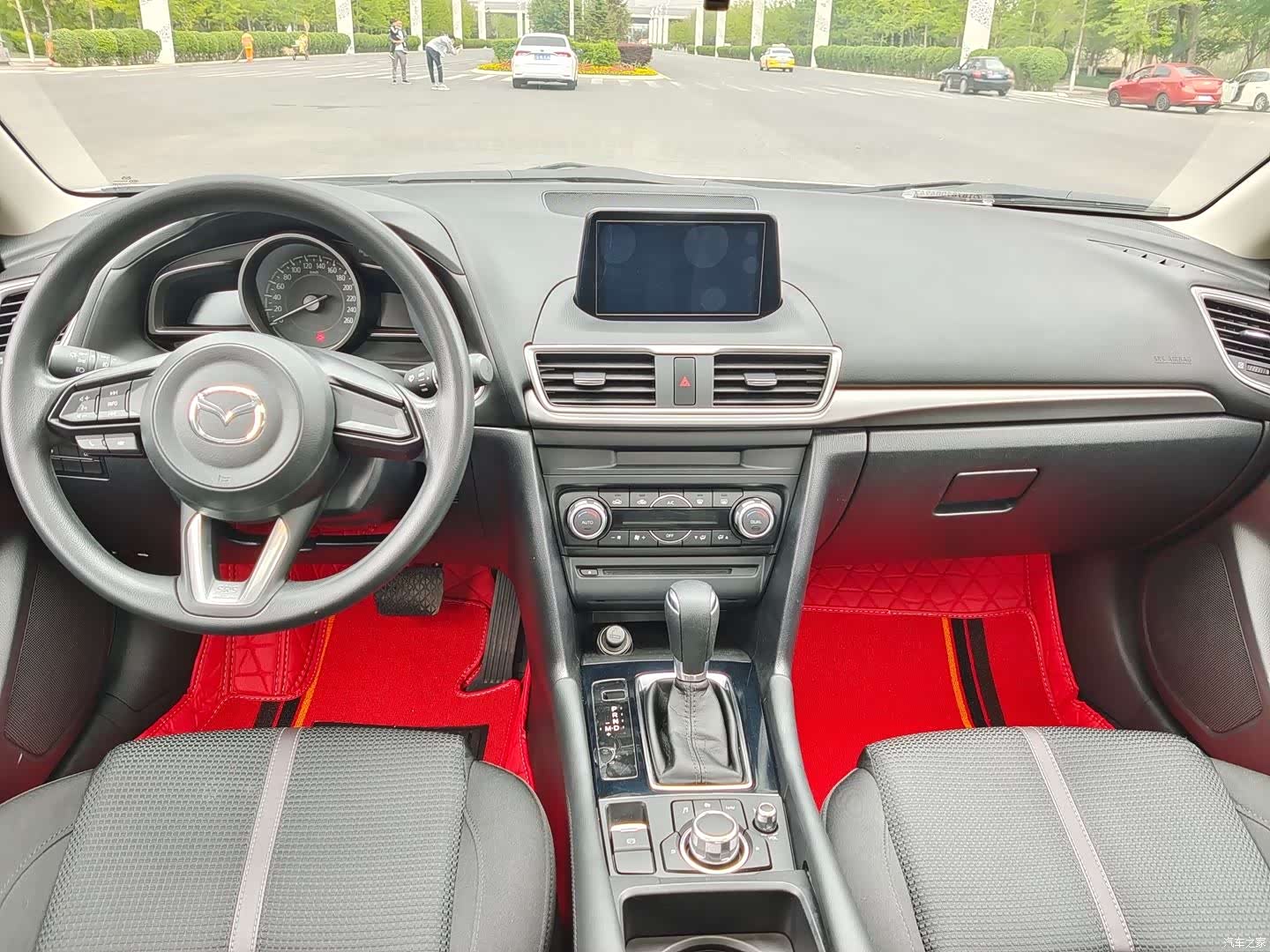 Mazda Mazda3, 2018 9