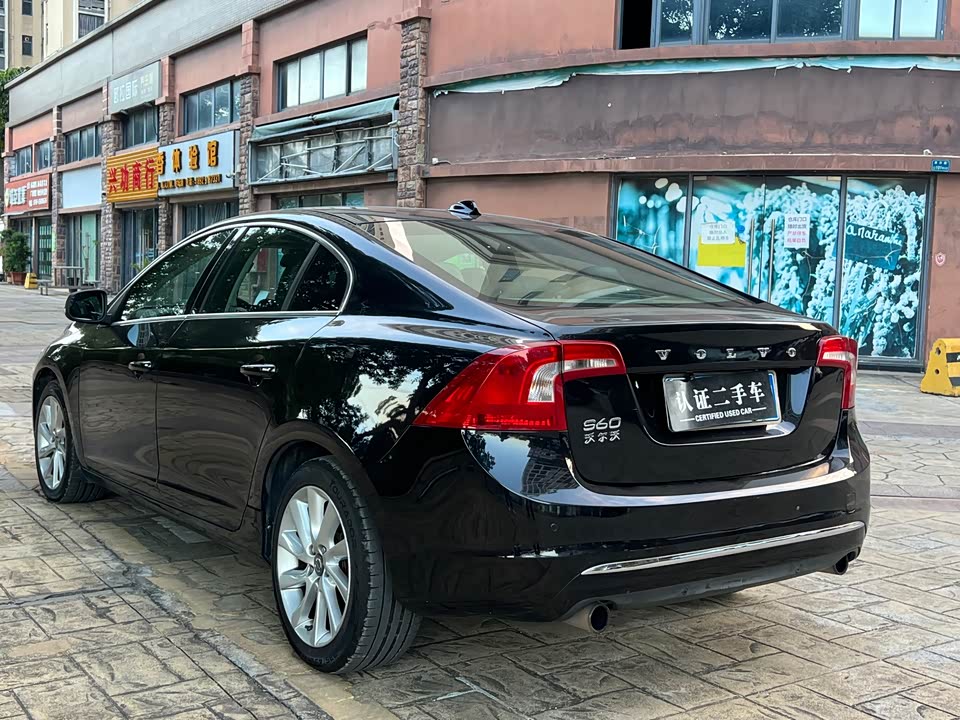 Volvo S60