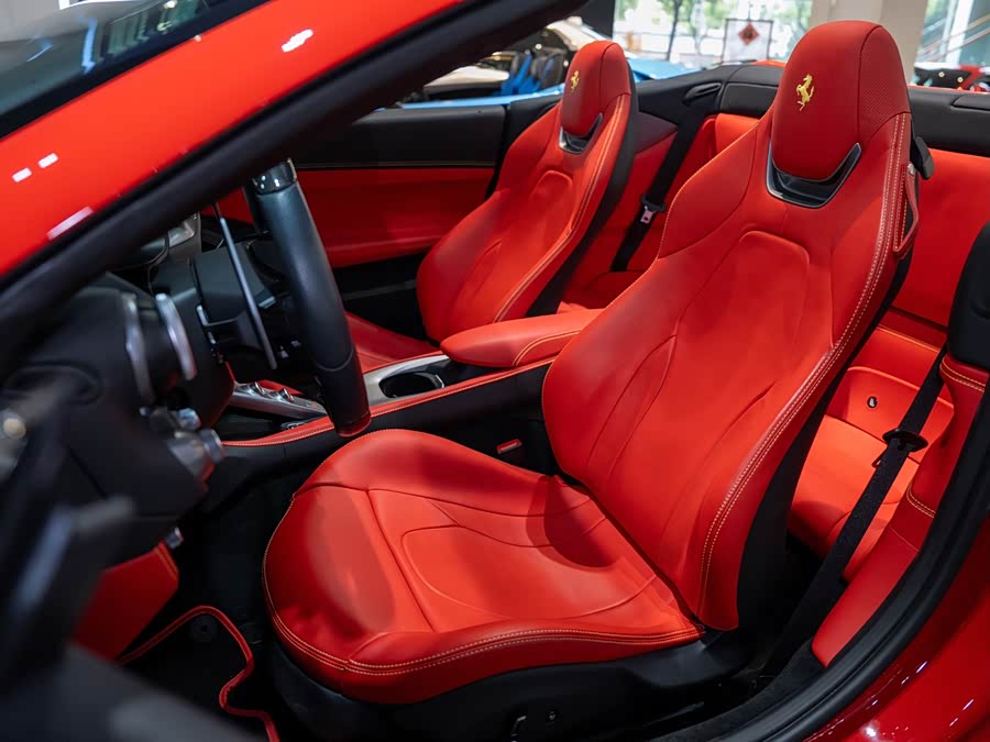 Ferrari Portofino 2023, фото 25