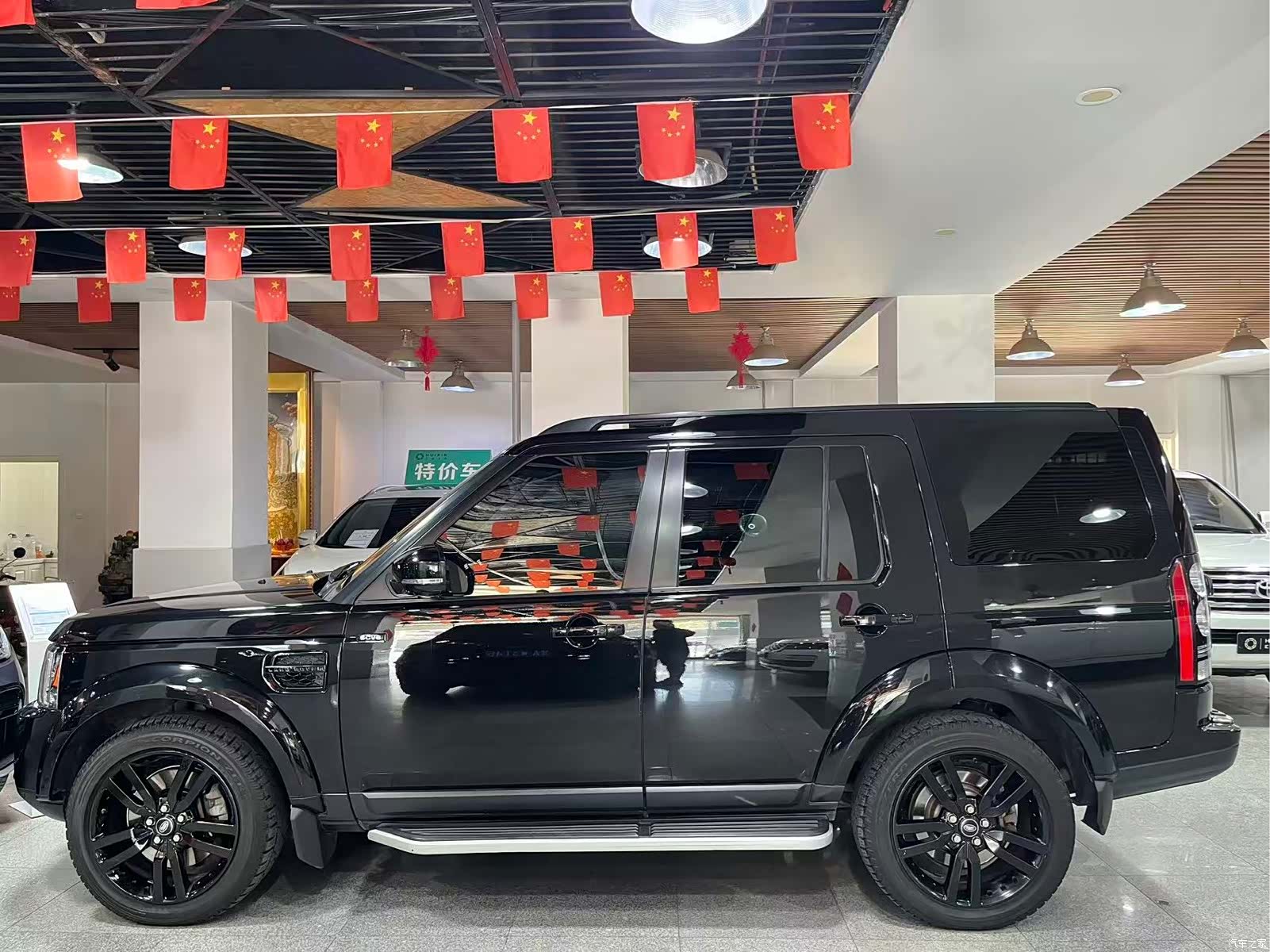 Land Rover Discovery, 2015 16