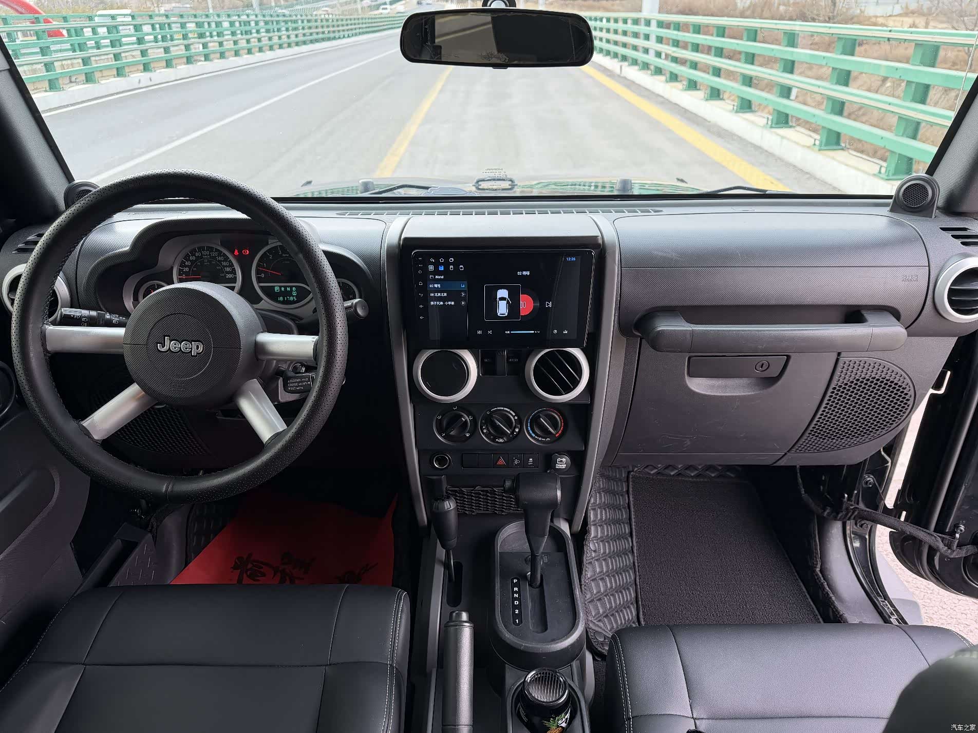 Jeep Wrangler, 2011 9