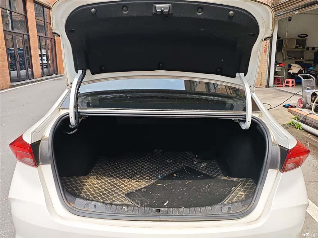 Buick Verano, 2023 19