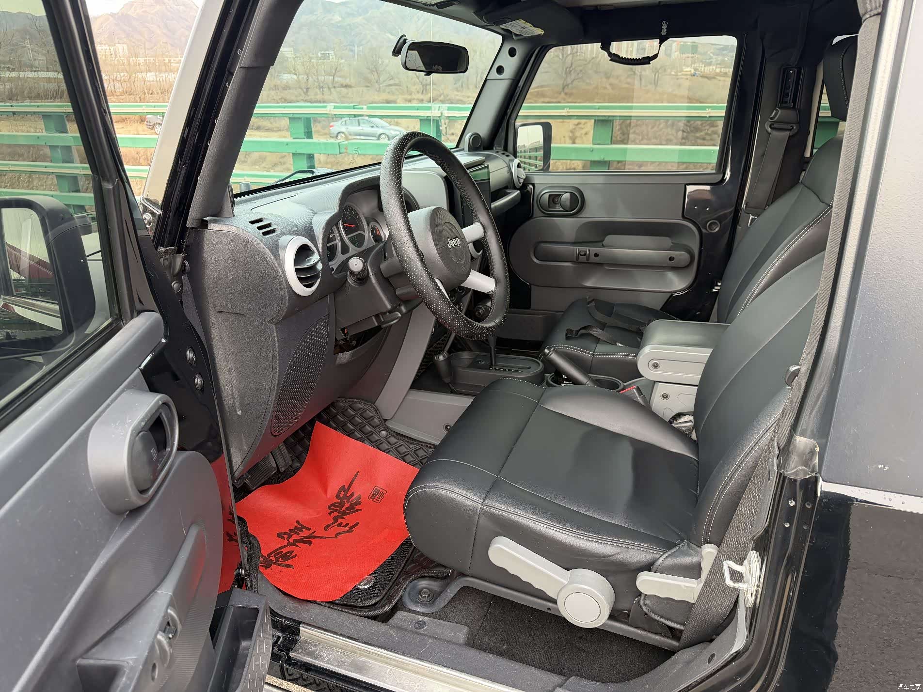 Jeep Wrangler, 2011 8