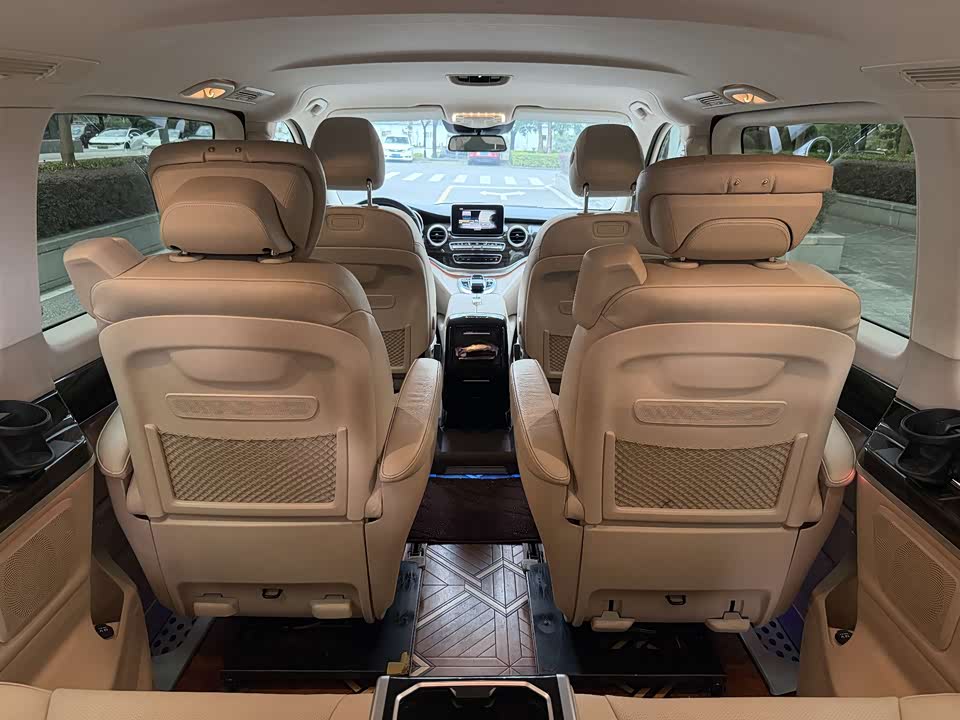 Mercedes-Benz V-class