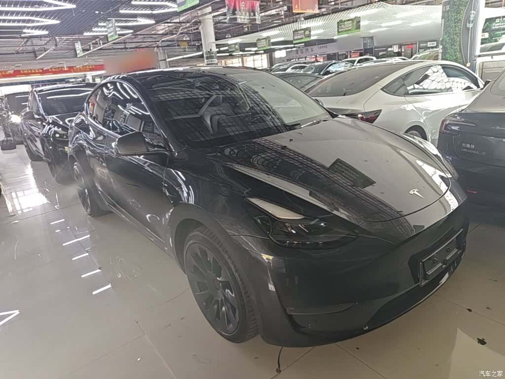 Tesla Model Y, 2024 4